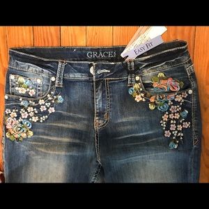 NWT Grace in LA floral embroidered jeans